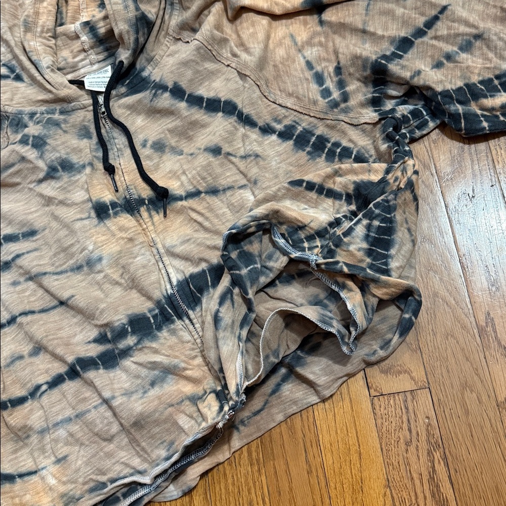 PINK Victoria's Secret Tie-Dye Zip Hoodie in Beige and Black - Picture 3 of 6